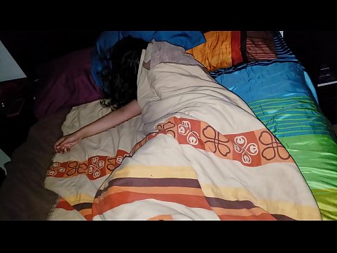 ❤️ Nevlastný syn nadáva svojej mladej nevlastnej matke, zatiaľ čo ona spí. Porno na sk.pornolemon.ru ❌❤